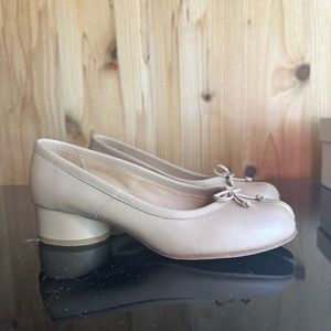 Maison Margiela Tabi Low Heeled Pumps size 9!